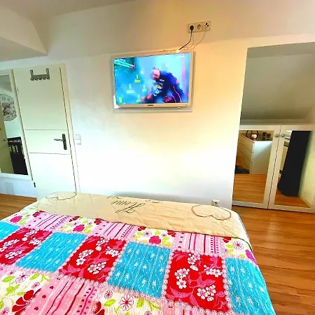 Ferienhaus Ahr-Rose - Doppelhaus Fuer Bis Zu 14 Pers Im Ahrtal - Traumferienhaeuser-Eifel