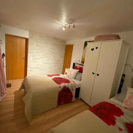Ferienhaus Ahr-Rose - Doppelhaus Fuer Bis Zu 14 Pers Im Ahrtal - Traumferienhaeuser-Eifel